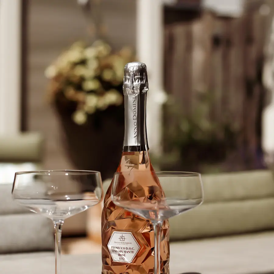 Moderne stadstuin met overdekte lounge en mediterrane beplanting